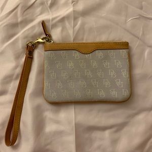 Small Dooney and Bourke wristlet
